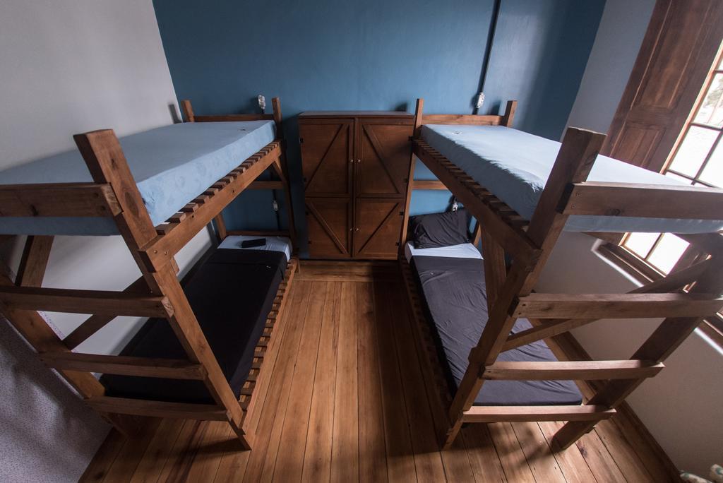 פלוטאס Frida Casa Hostel מראה חיצוני תמונה