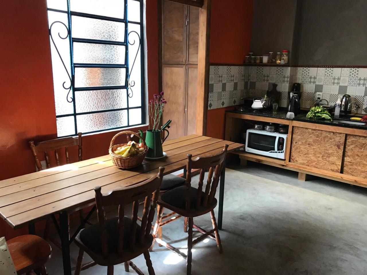פלוטאס Frida Casa Hostel מראה חיצוני תמונה