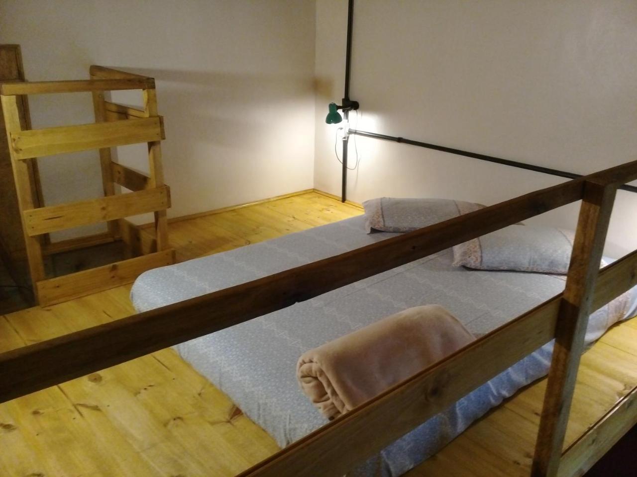 פלוטאס Frida Casa Hostel מראה חיצוני תמונה
